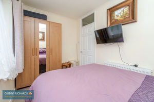 Bedroom- click for photo gallery